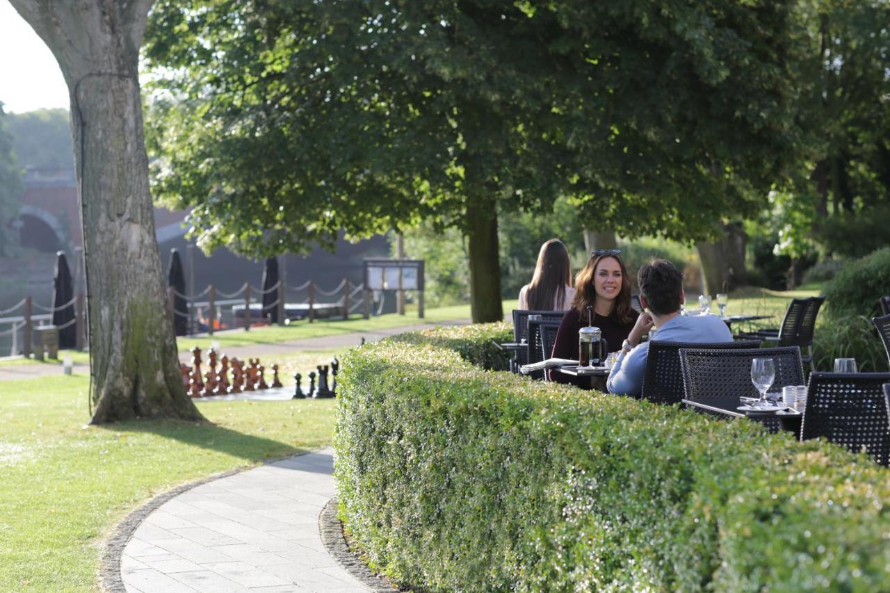 Hotel The Runnymede On Thames (Adults Only) Egham Exteriér fotografie