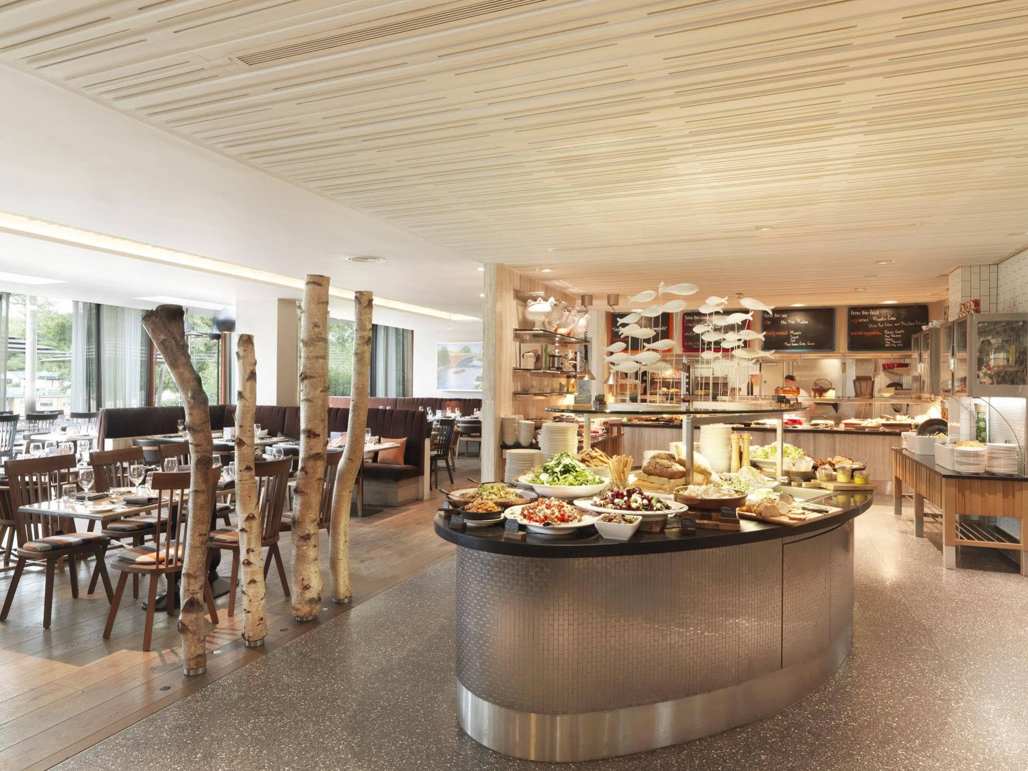 Hotel The Runnymede On Thames (Adults Only) Egham Exteriér fotografie