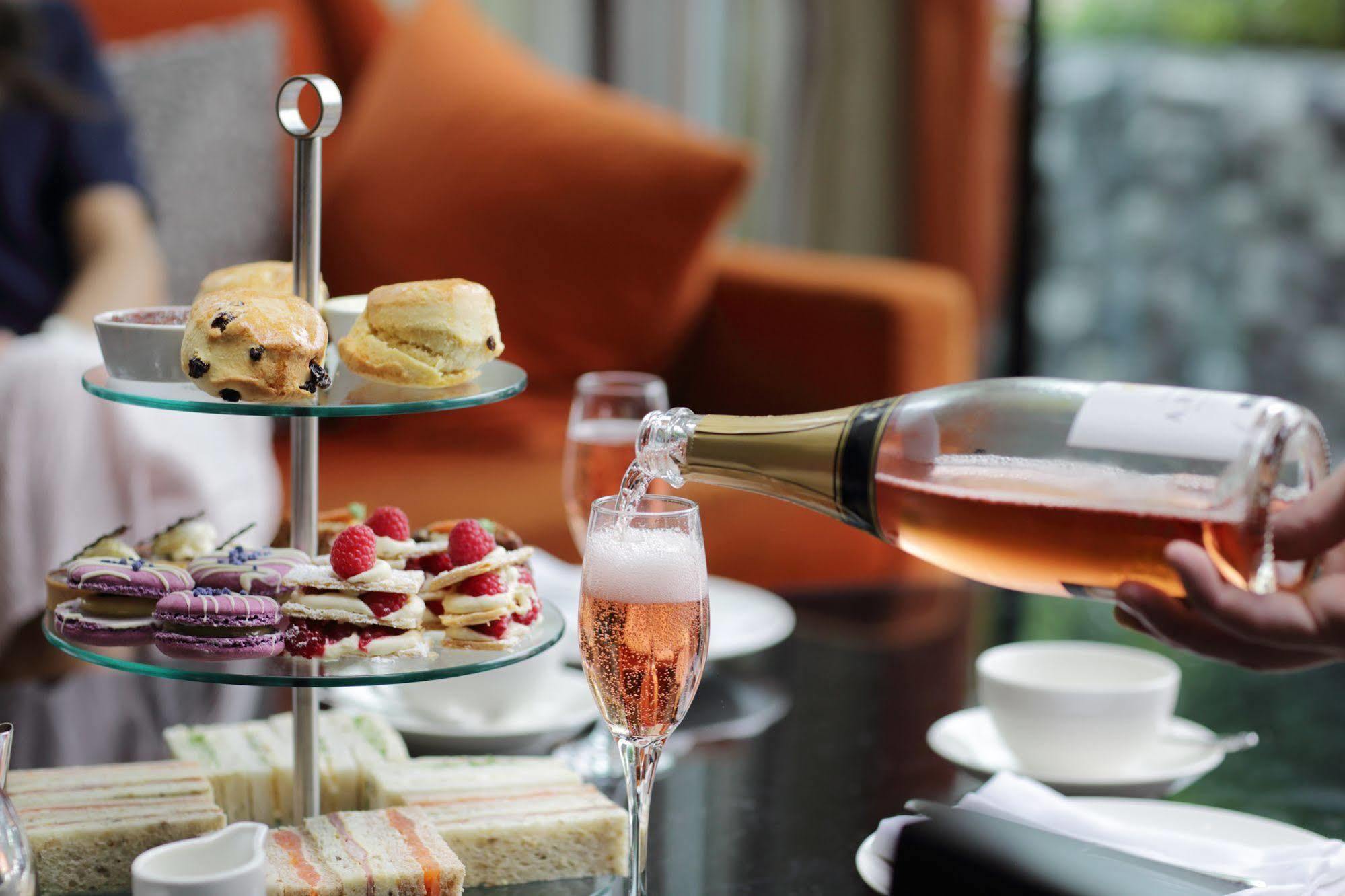 Hotel The Runnymede On Thames (Adults Only) Egham Exteriér fotografie